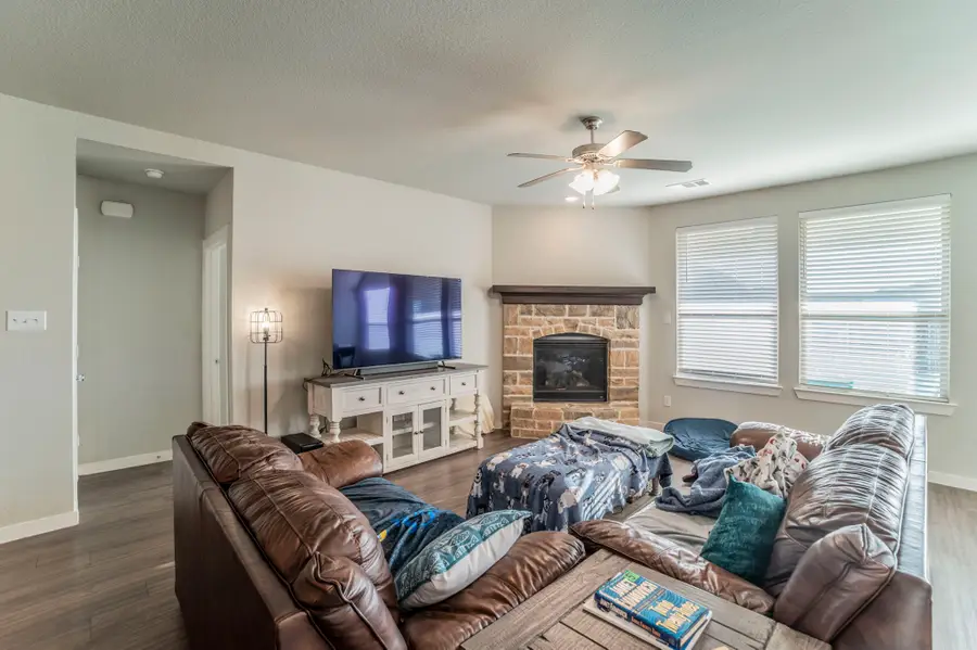 1561 Sugarberry Drive, Forney, TX 75126 - Image #2