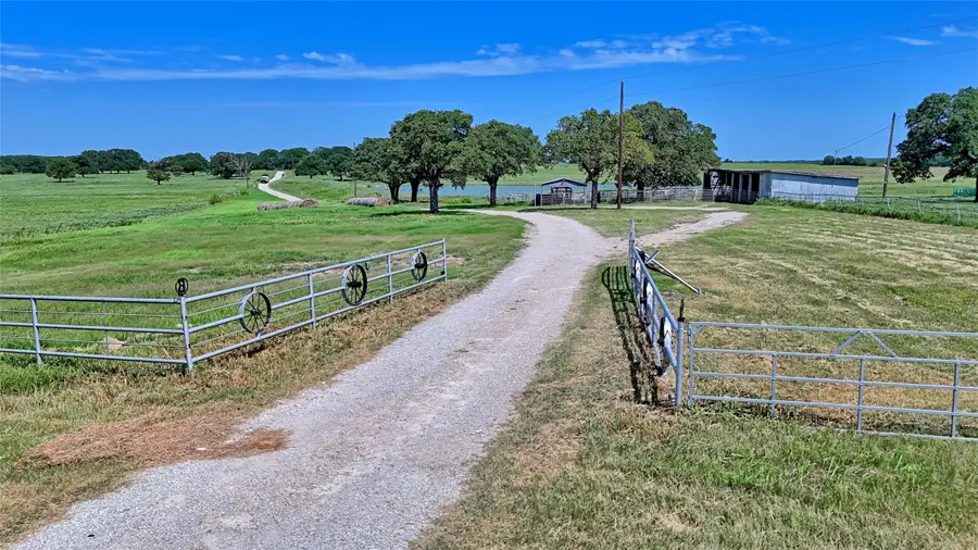 8752 Fm 1749, Sunset, TX 76270 - Image #3