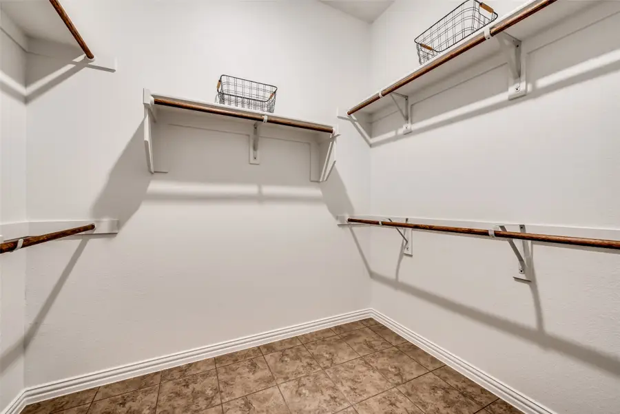 4798 Blackhawk Green Court, Arlington, TX 76005 - Image #3