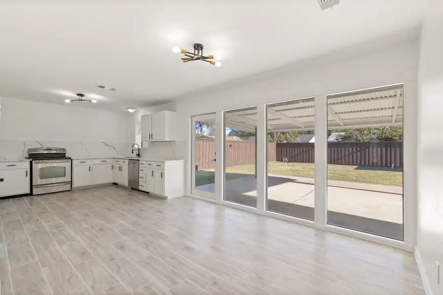 13766 Heartside Place, Farmers Branch, TX 75234 - Image #2