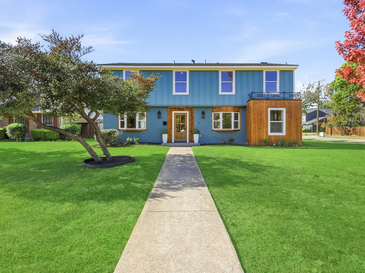 600 S Cottonwood Drive, Richardson, TX 75080 - Image #1