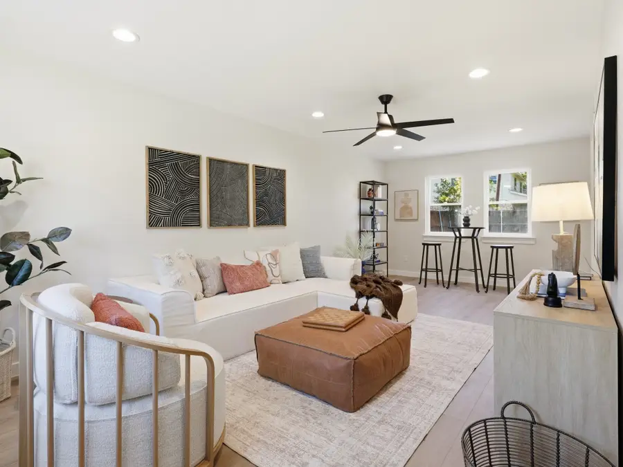 600 S Cottonwood Drive, Richardson, TX 75080 - Image #3