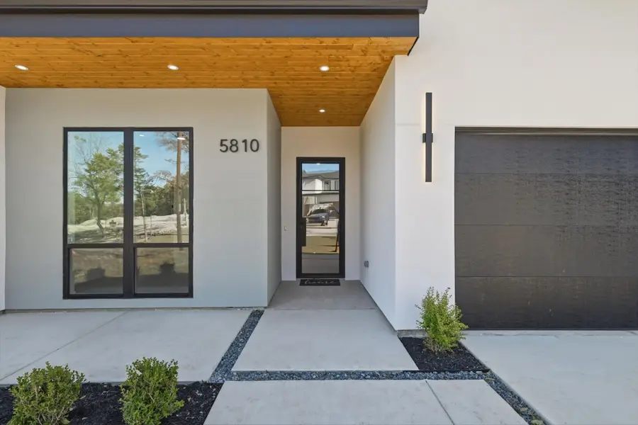 5810 Plum Dale Road, Dallas, TX 75241 - Image #2