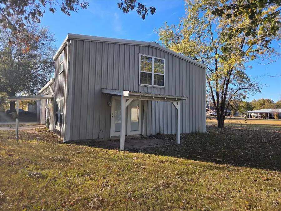 320 Utah Street, Avery, TX 75554 - Image #2