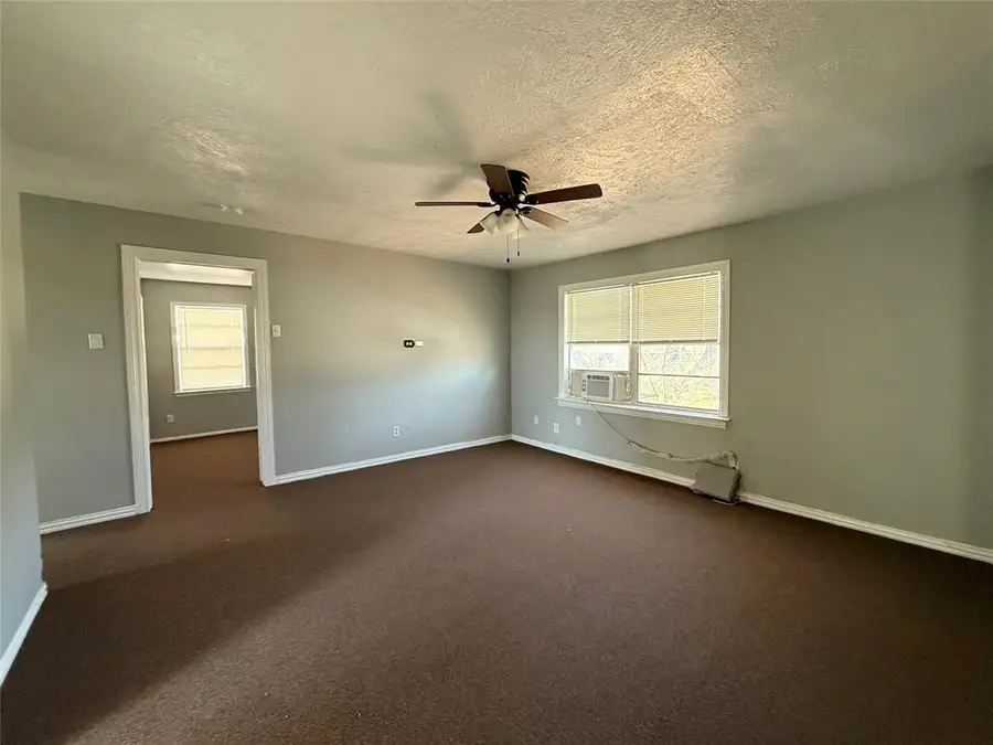 2240 Riverview Drive #A, Irving, TX 75060 - Image #2