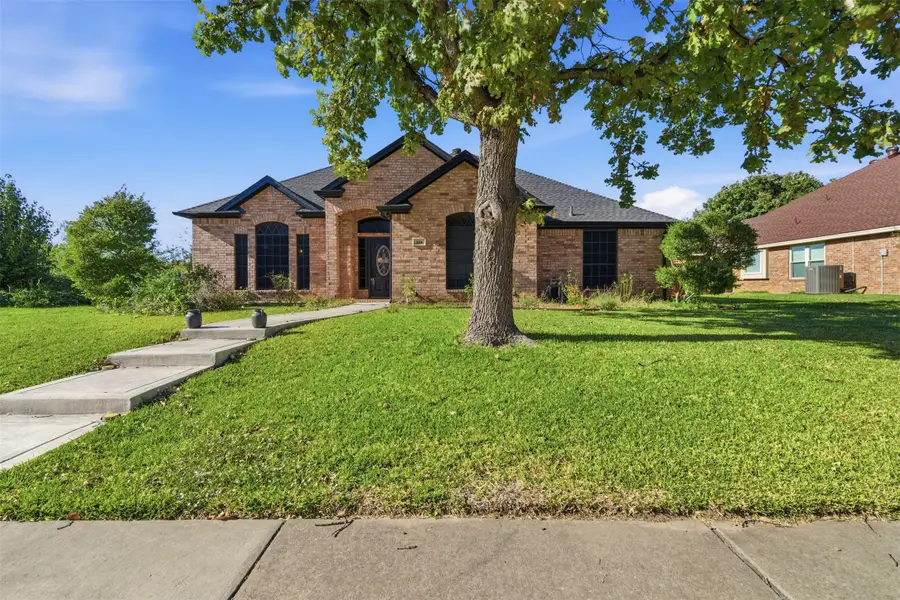 1116 Wilderness Trail, Crowley, TX 76036 - Image #3