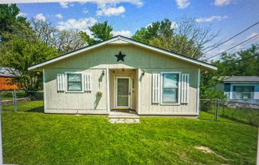 8147 Fawn Circle, Granbury, TX 76049 - Image #3