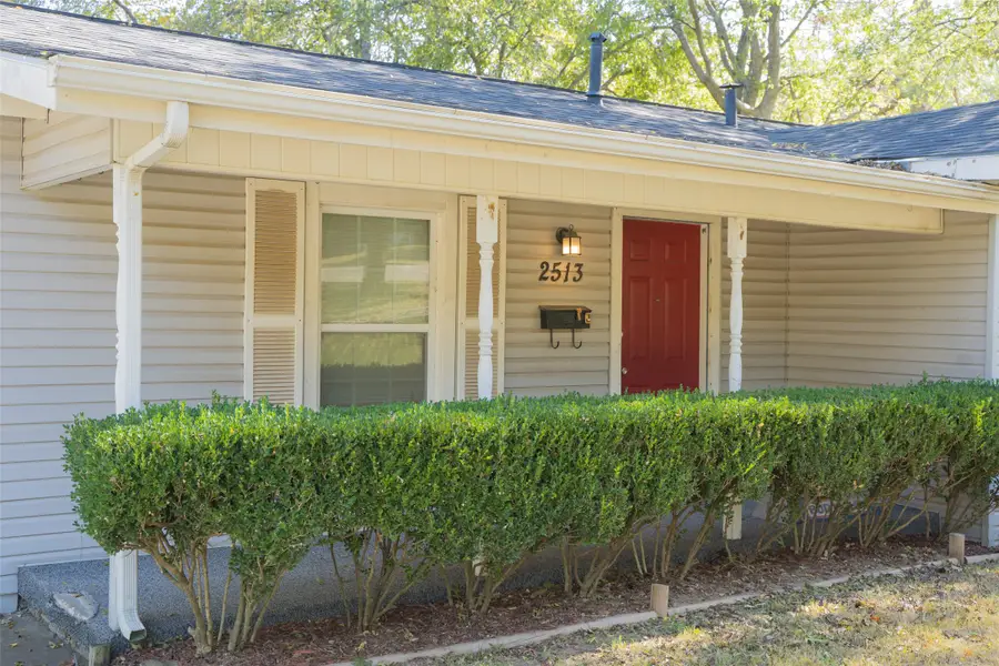 2513 Janice Lane, Fort Worth, TX 76112 - Image #2