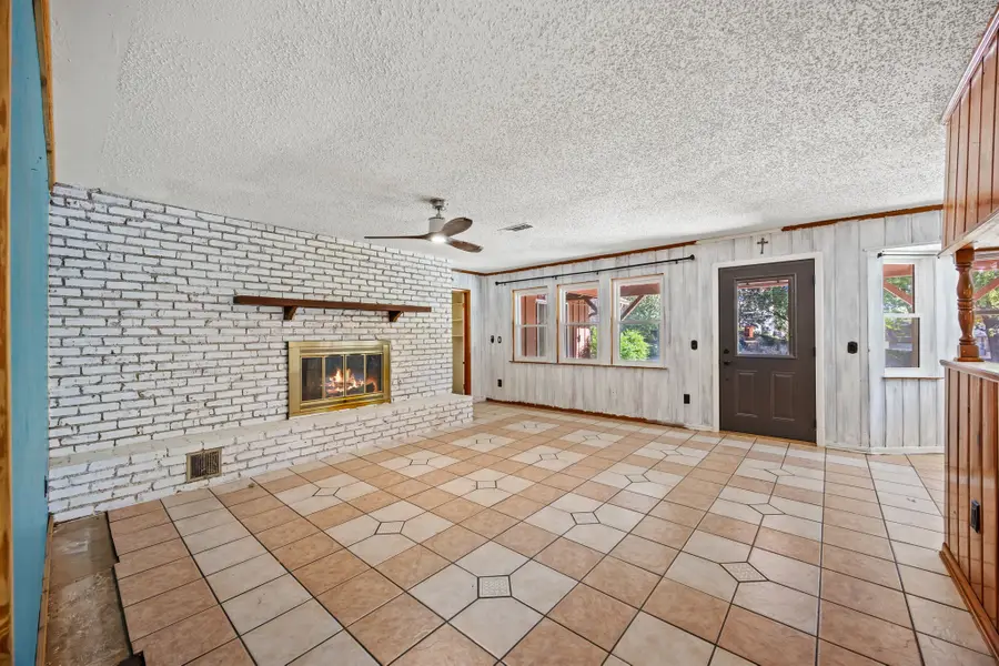 4824 Blaney Avenue, North Richland Hills, TX 76180 - Image #2