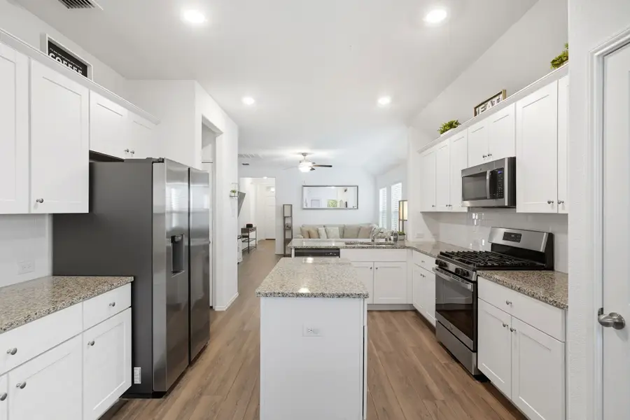 2264 Jasper Drive, Pilot Point Aubrey, TX 76227 - Image #3