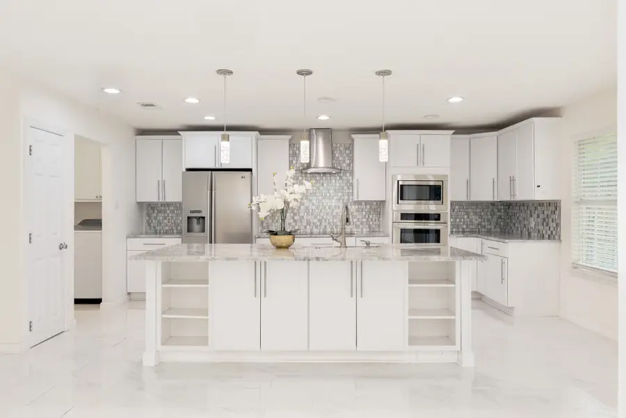 215 Countryside Drive, Arlington, TX 76014 - Image #2