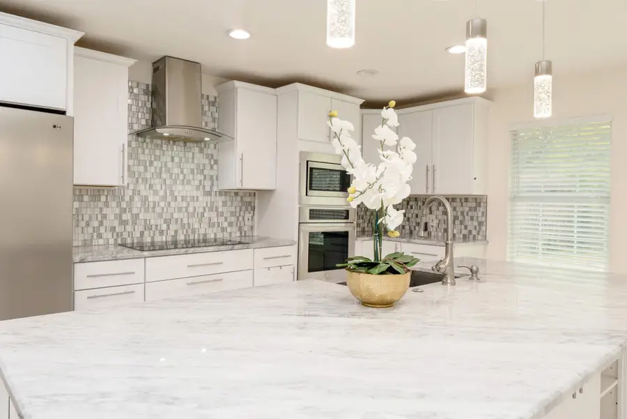 215 Countryside Drive, Arlington, TX 76014 - Image #3