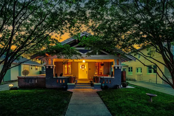 2204 6th Avenue, Fort Worth, TX 76110