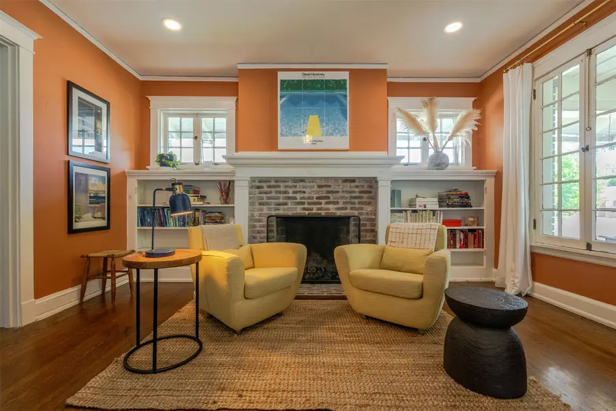 2204 6th Avenue, Fort Worth, TX 76110 - Image #2