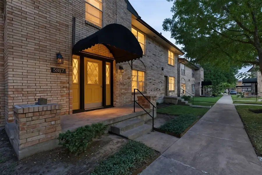 5817 Sandhurst Lane #B, Dallas, TX 75206 - Image #2