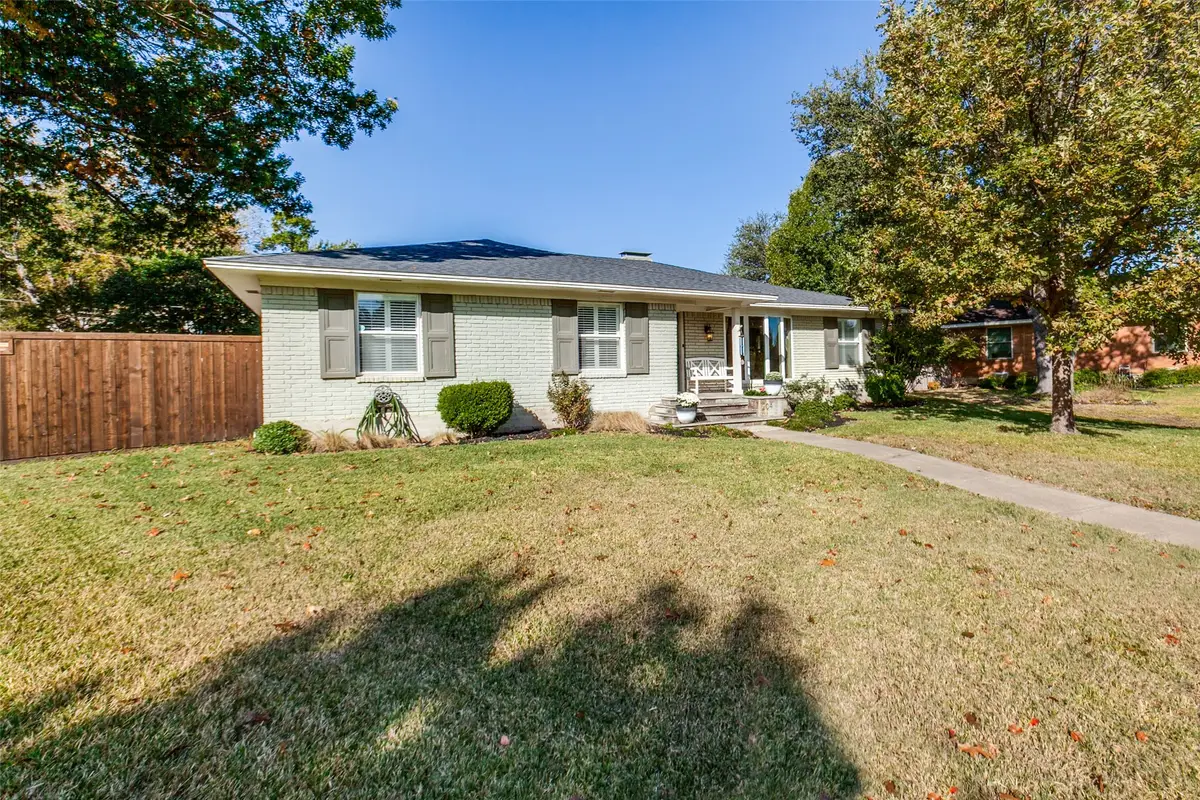 204 S Waterview Drive, Richardson, TX 75080 - Image #1