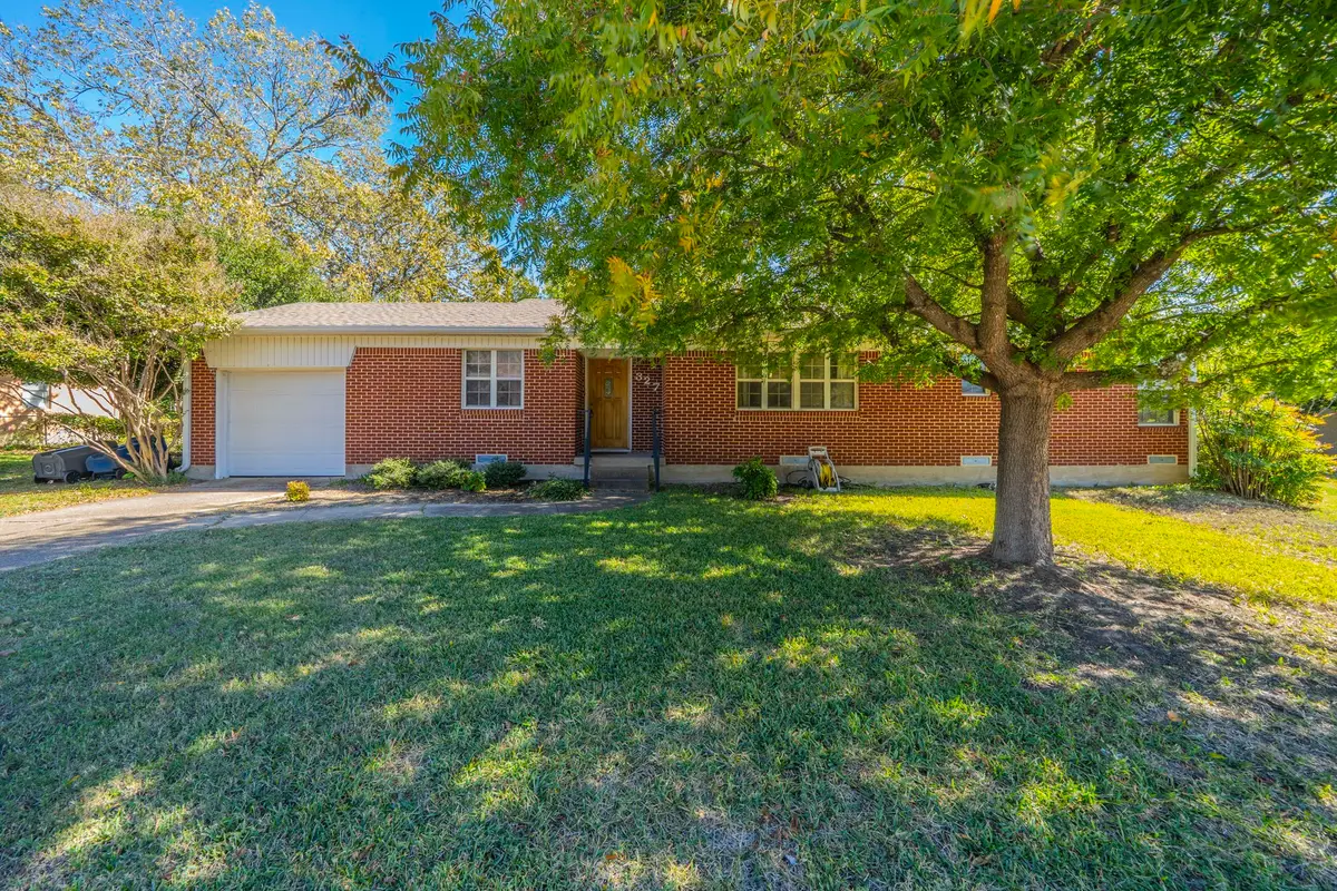 327 S 4th Street, Wylie, TX 75098 - Image #1