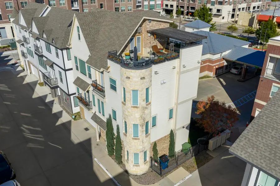 204 S Village Way, Lewisville, TX 75057 - Image #3