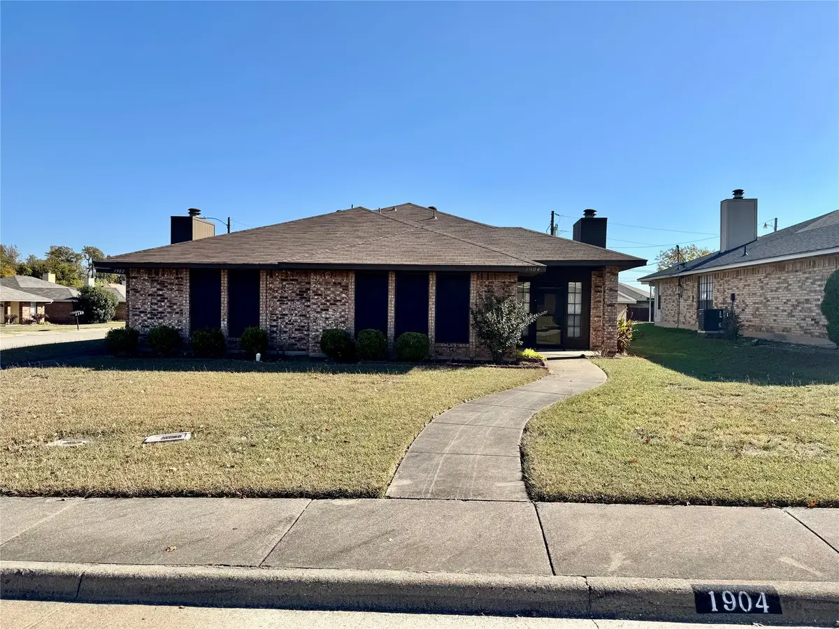1904 Spindletop Drive, Duncanville, TX 75137 - Image #1