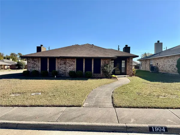 1904 Spindletop Drive, Duncanville, TX 75137
