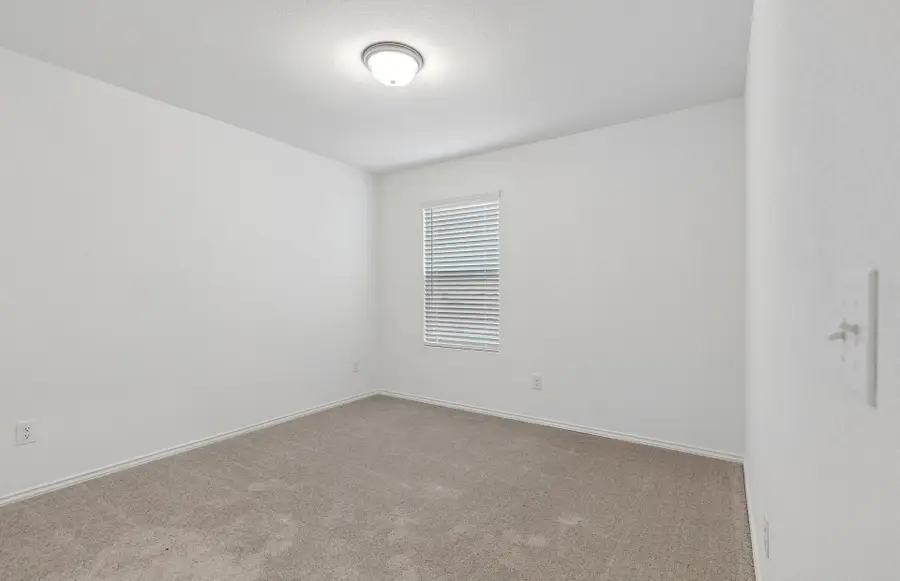 15957 Dauntless Cove Drive, Fort Worth, TX 76052 - Image #3