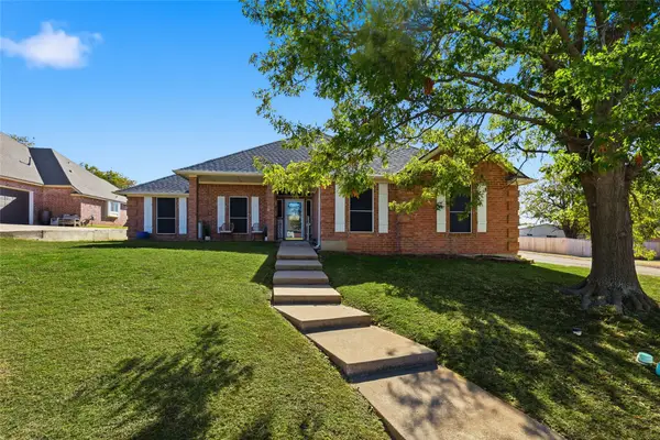 407 Valley View Lane, Krum, TX 76249