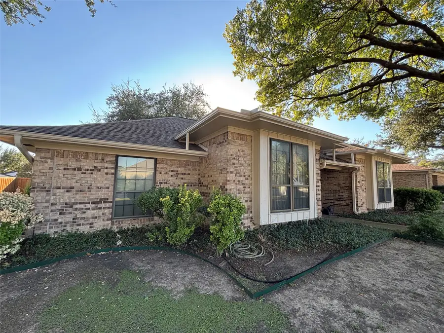 7214 Crooked Oak Drive, Dallas, TX 75248 - Image #2