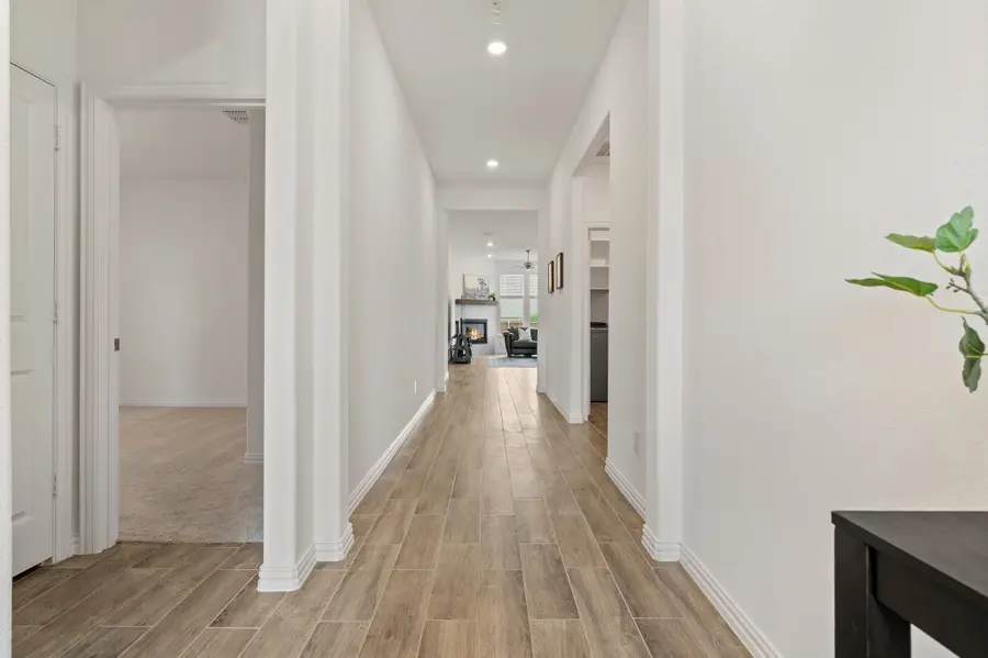 1152 Canuela Way, Justin, TX 76247 - Image #2