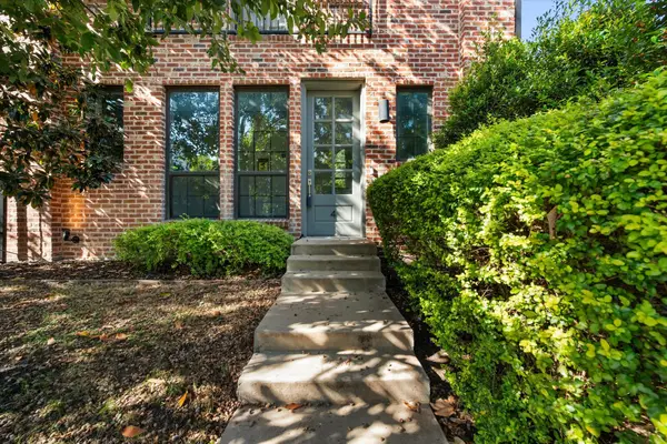 1900 Caddo Street #4, Dallas, TX 75204