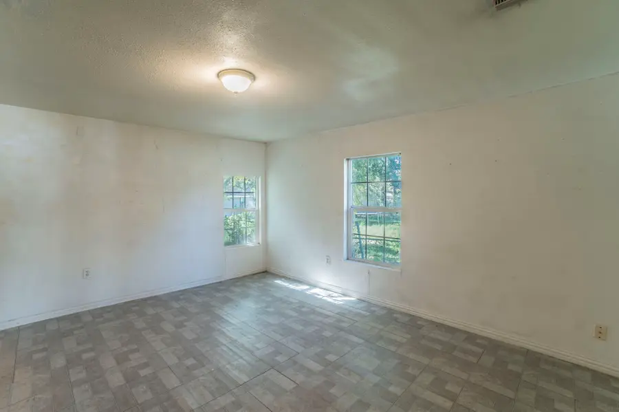 3110 Canada Drive, Dallas, TX 75212 - Image #2