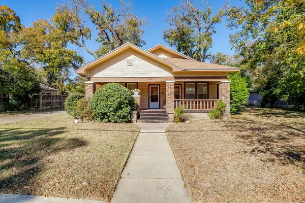 1041 W Vanderbilt St, Stephenville, TX 76401