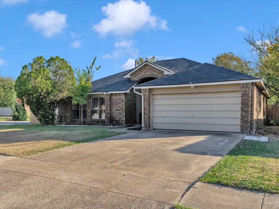 6648 Hightower Drive, Watauga, TX 76148 - Image #2