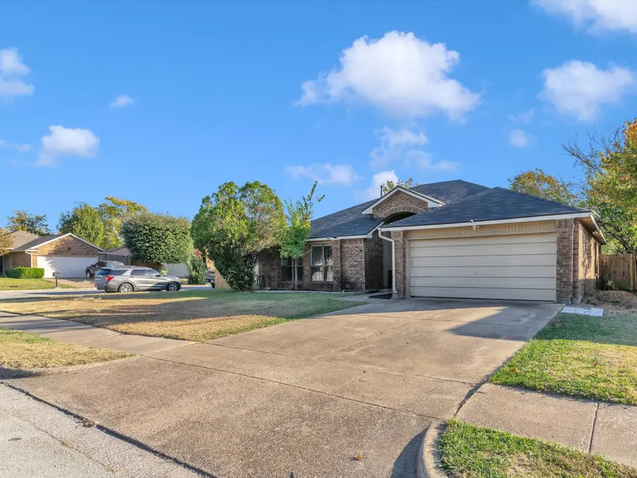 6648 Hightower Drive, Watauga, TX 76148 - Image #3