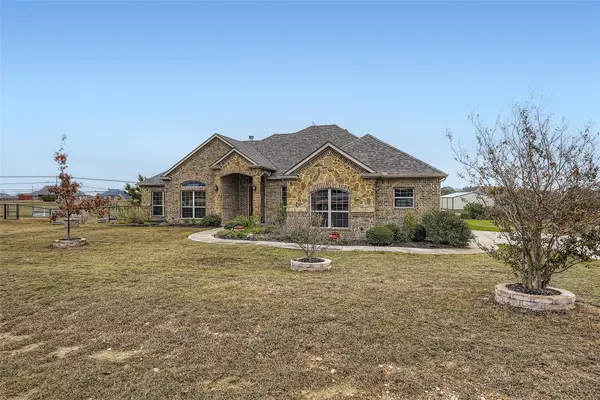 117 Deer Grove Trail, Azle, TX 76020