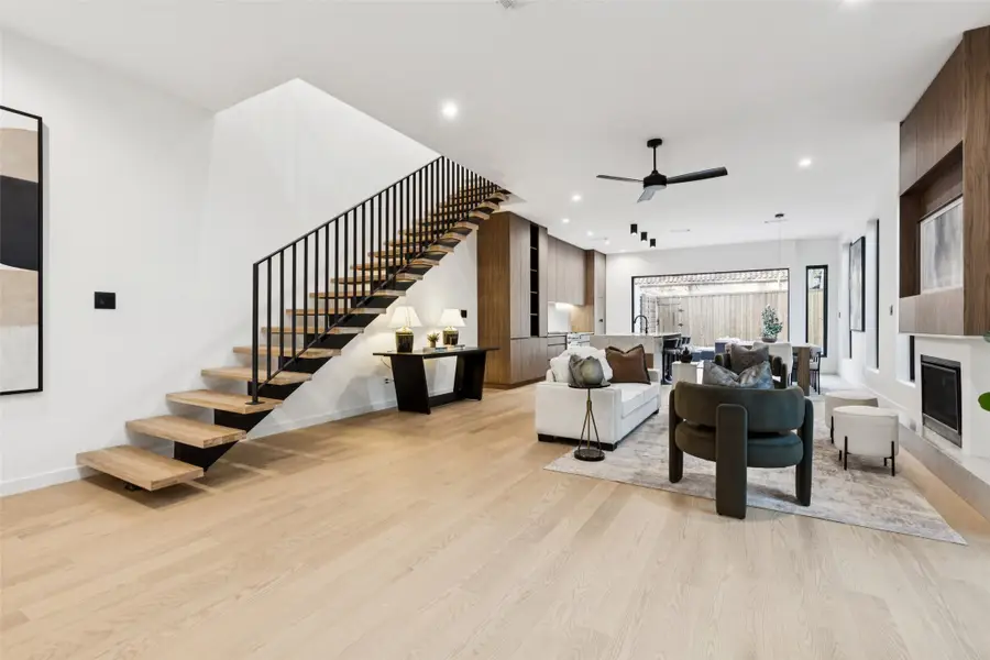 5635 Matalee Avenue, Dallas, TX 75206 - Image #3