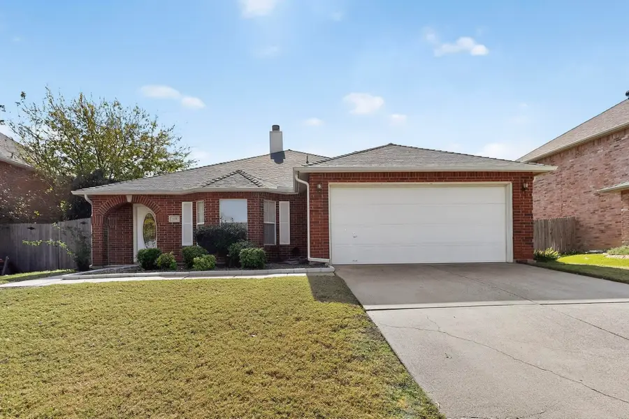 328 Cortland Circle, Roanoke, TX 76262 - Image #2
