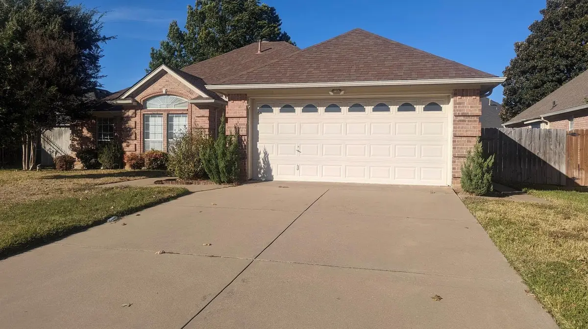 530 Queens Way, Grand Prairie, TX 75052 - Image #1