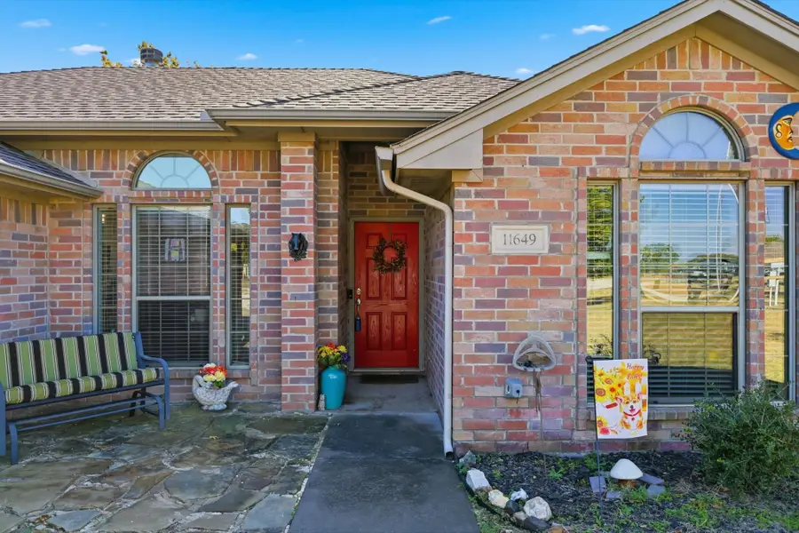 11649 Mitchell Circle, Ponder, TX 76259 - Image #2