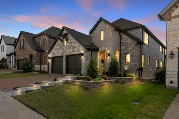 1720 Dartmoor Drive, Carrollton, TX 75010