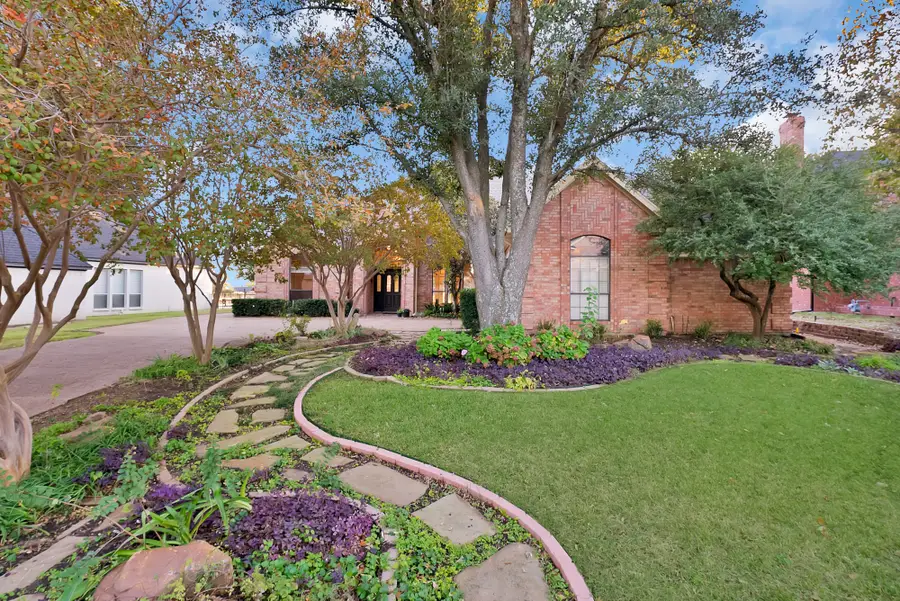 919 Riviera Drive, Mansfield, TX 76063 - Image #2