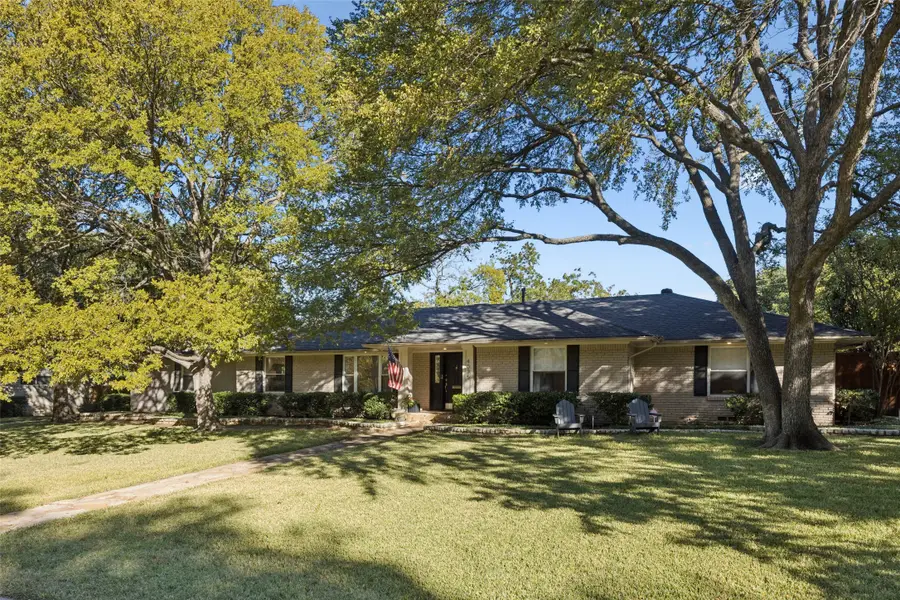4035 Alta Vista Lane, Dallas, TX 75229 - Image #2
