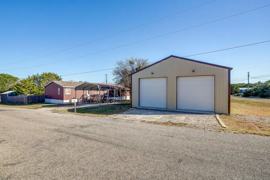 4813 Peachtree Street, Granbury, TX 76048 - Image #3