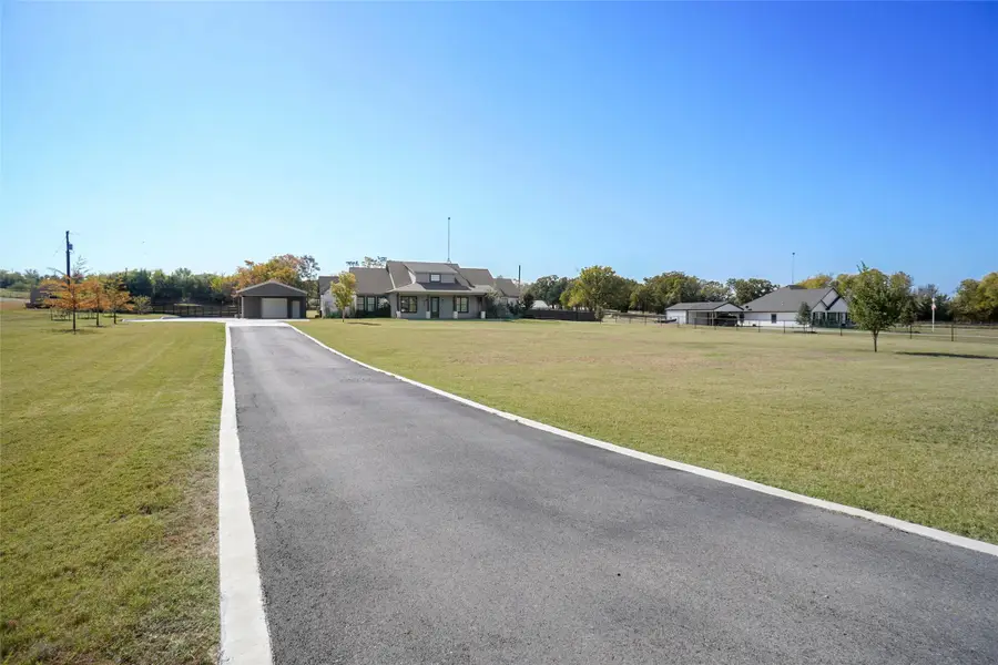 835 County Road 2175, Decatur, TX 76234 - Image #2