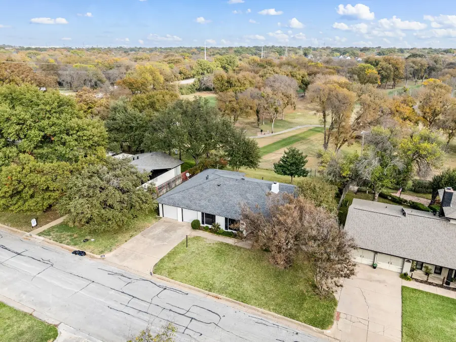 4508 Starlight Drive, Haltom City, TX 76117 - Image #2