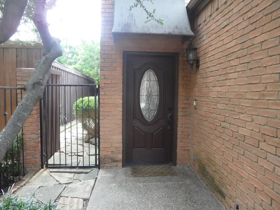 5747 Remington Park Square, Dallas, TX 75252 - Image #2