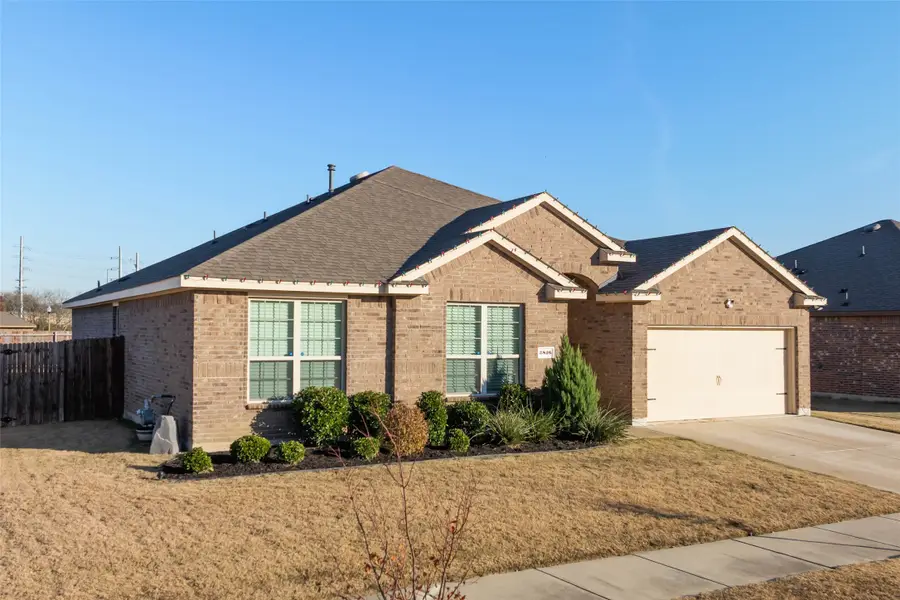 3816 Waldorf Drive, Denton, TX 76208 - Image #2