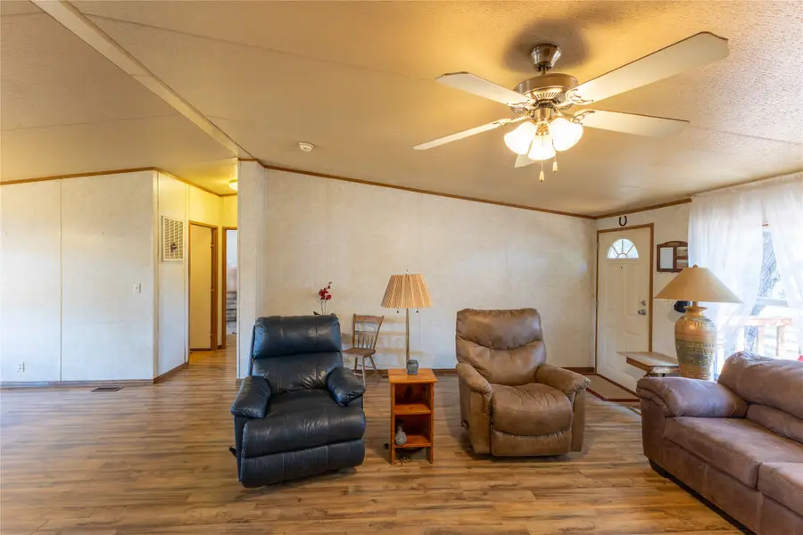 3033 Steepleridge Circle, Granbury, TX 76048 - Image #2