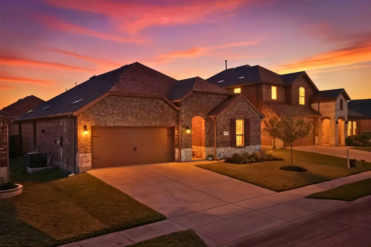 10408 Autumn Leaves Lane, Aubrey, TX 76227 - Image #1