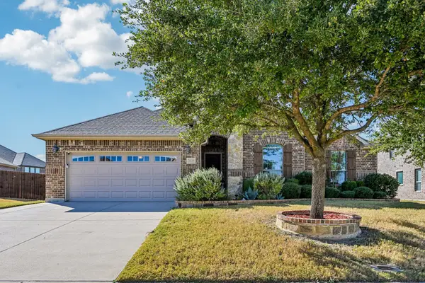 3209 Brighton Drive, Midlothian, TX 76065