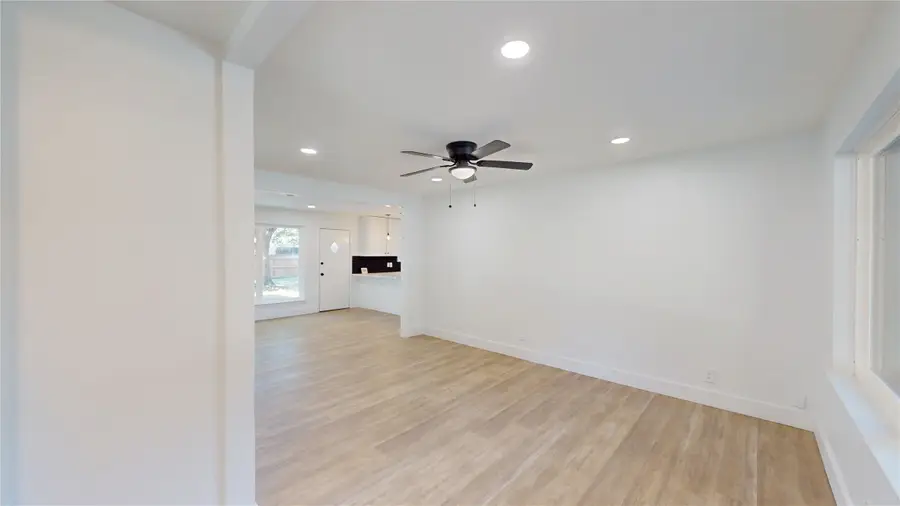 1007 N Cottonwood Drive, Richardson, TX 75080 - Image #3